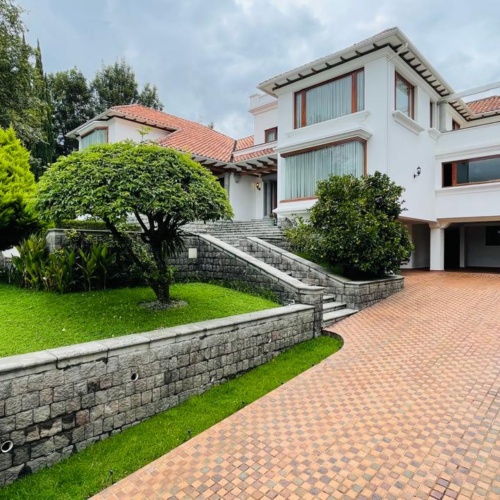 ¡Exclusiva casa en venta urbanización privada de lujo Rancho San Francisco!